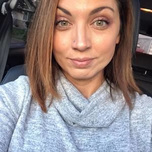 Meet your Posher, Monique